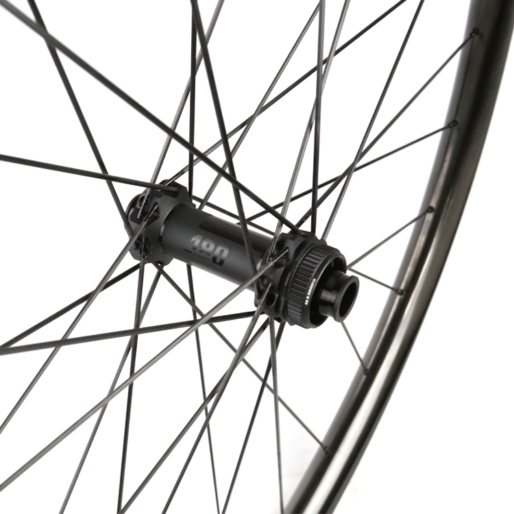 XS26M223023 26er 30mm 宽 22mm 框高 MTB XC 对称 碳纤维轮圈